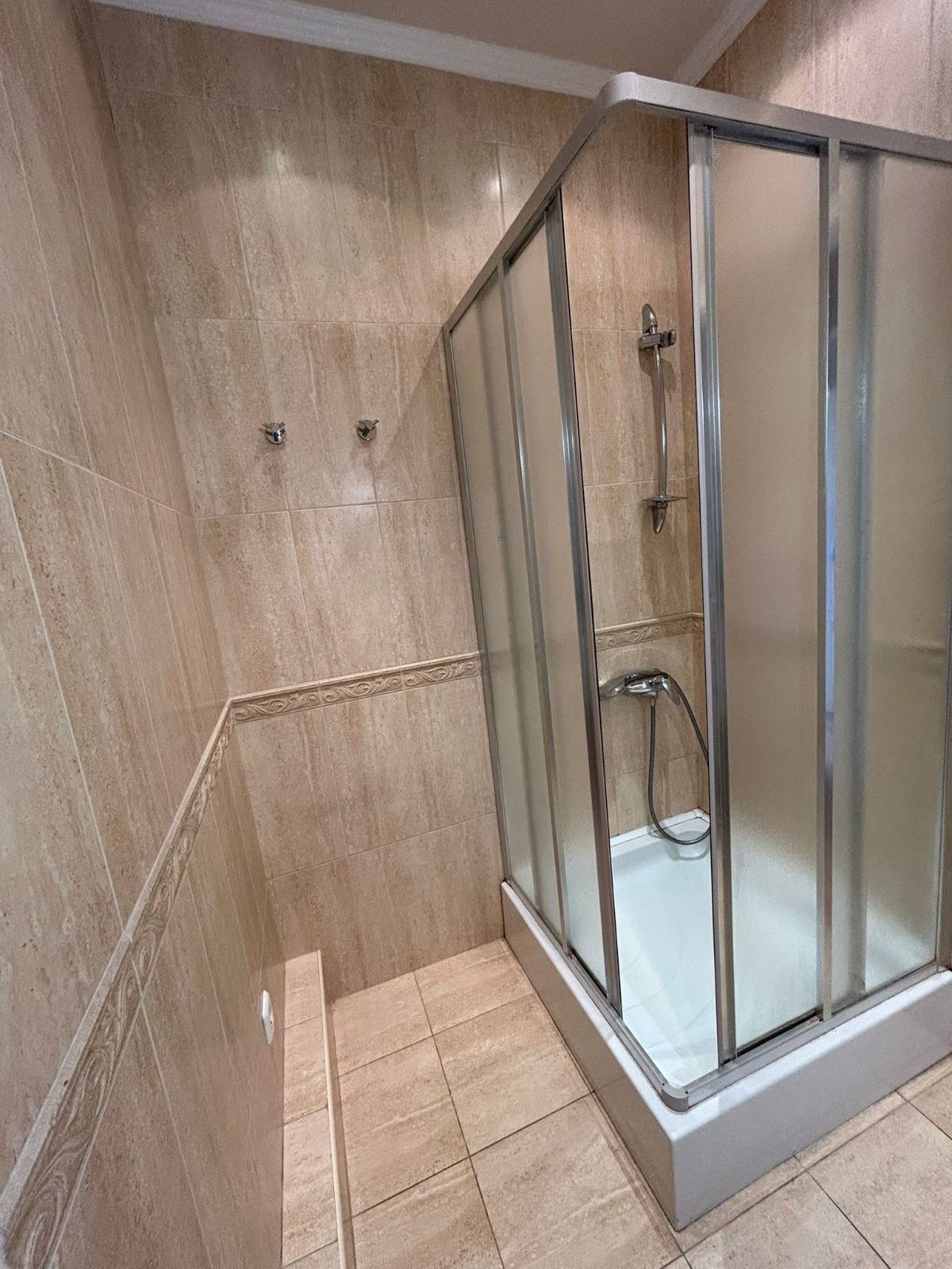 Аренда 2-комнатной квартиры 80 м², Вячеслава Черновола ул., 25