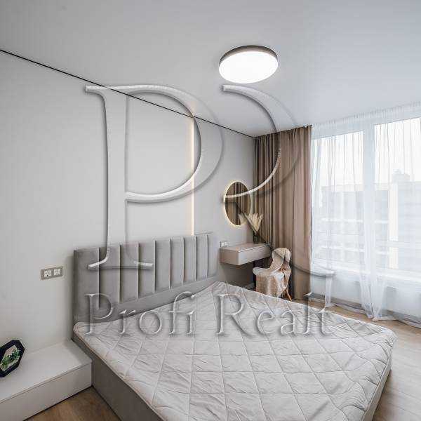 Продаж 1-кімнатної квартири 43 м², Родини Крістерів вулиця, 14Б