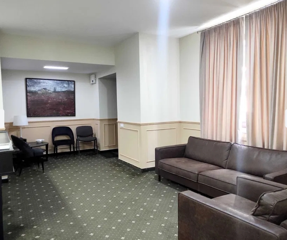 Оренда приміщення вільного призначення 330 м², Базарна вул.