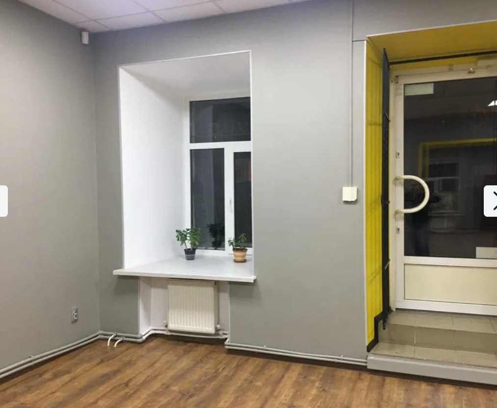 Оренда приміщення вільного призначення 200 м², Базарна вул.