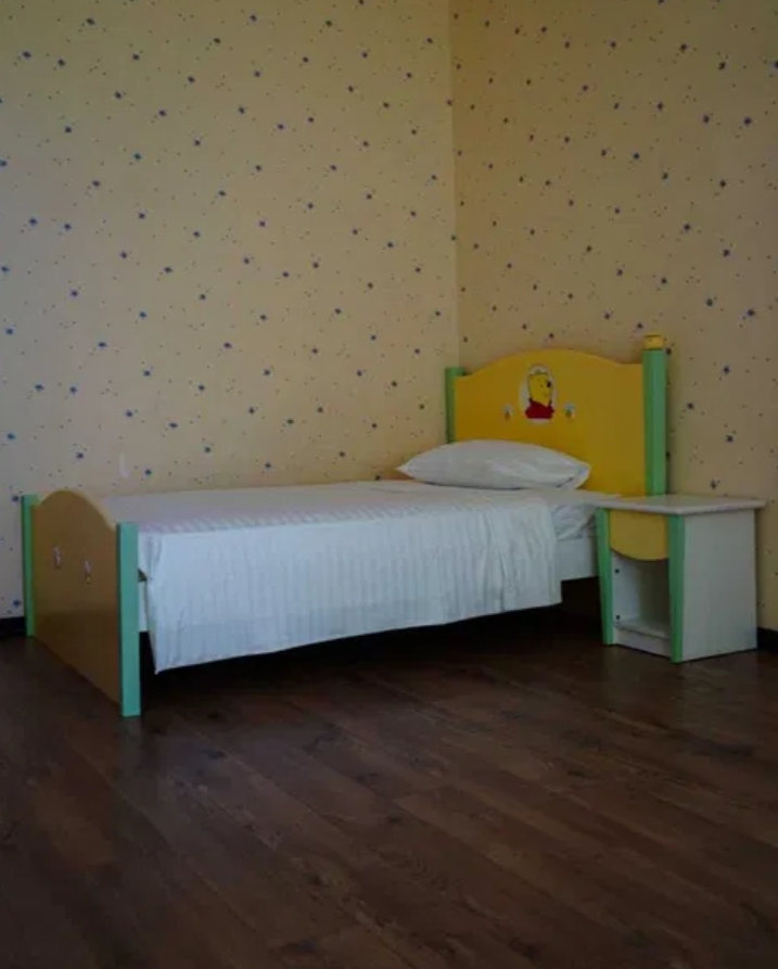 Оренда будинку 300 м², Толбухина вул.