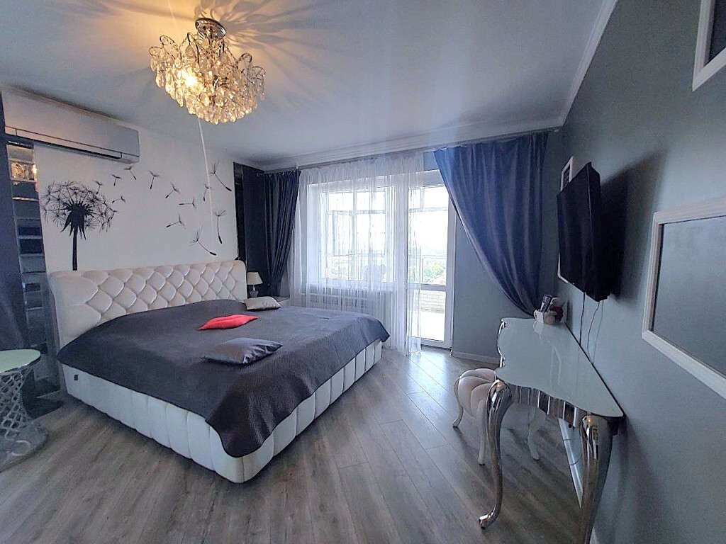 Продаж 4-кімнатної квартири 79 м², Семена Палія вул., 64