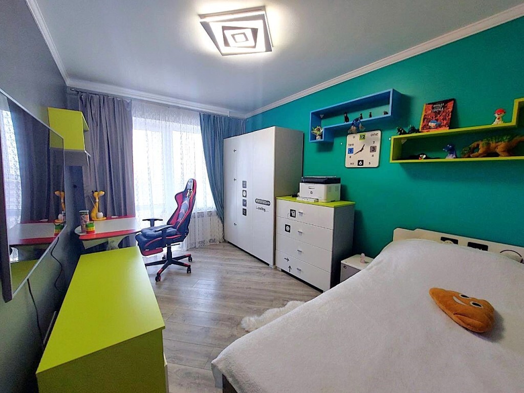 Продаж 4-кімнатної квартири 79 м², Семена Палія вул., 64