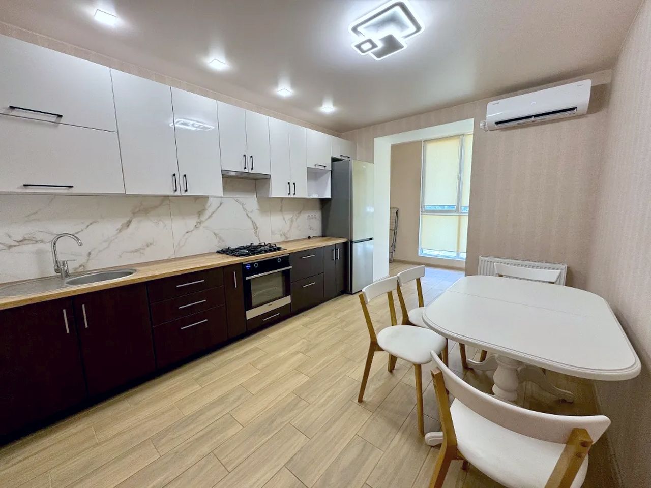 Продаж 1-кімнатної квартири 48 м²