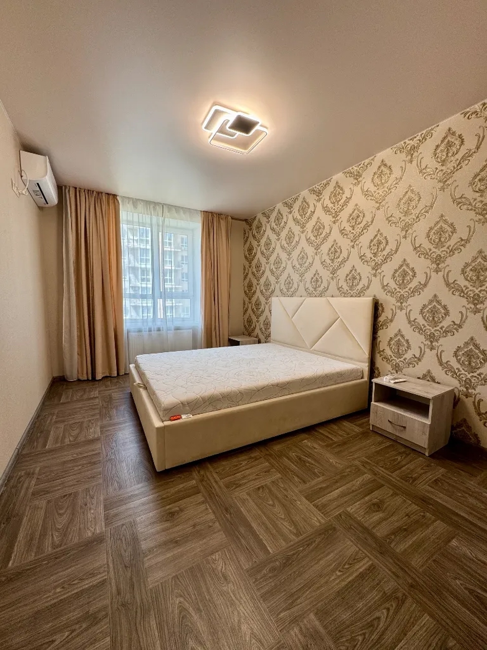 Продаж 1-кімнатної квартири 48 м²
