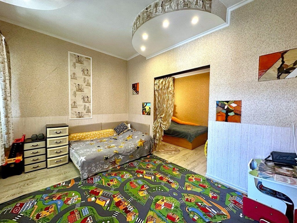 Продажа 2-комнатной квартиры 71 м², Спиридоновская ул., 15