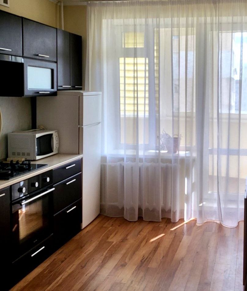 Продаж 2-кімнатної квартири 72 м², Академіка Корольова вул.