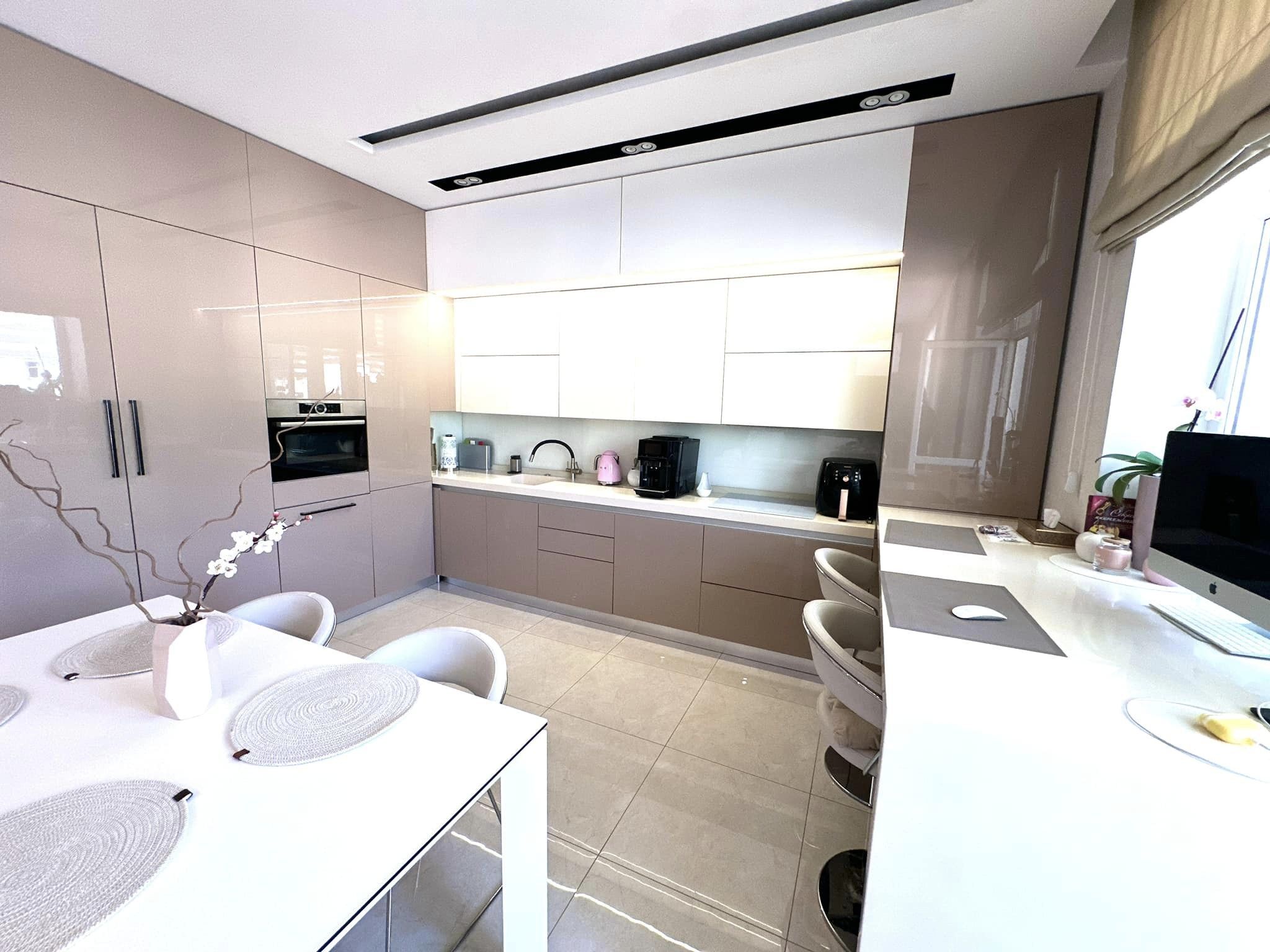 Продажа 3-комнатной квартиры 126 м², Борщаговская ул., 30А