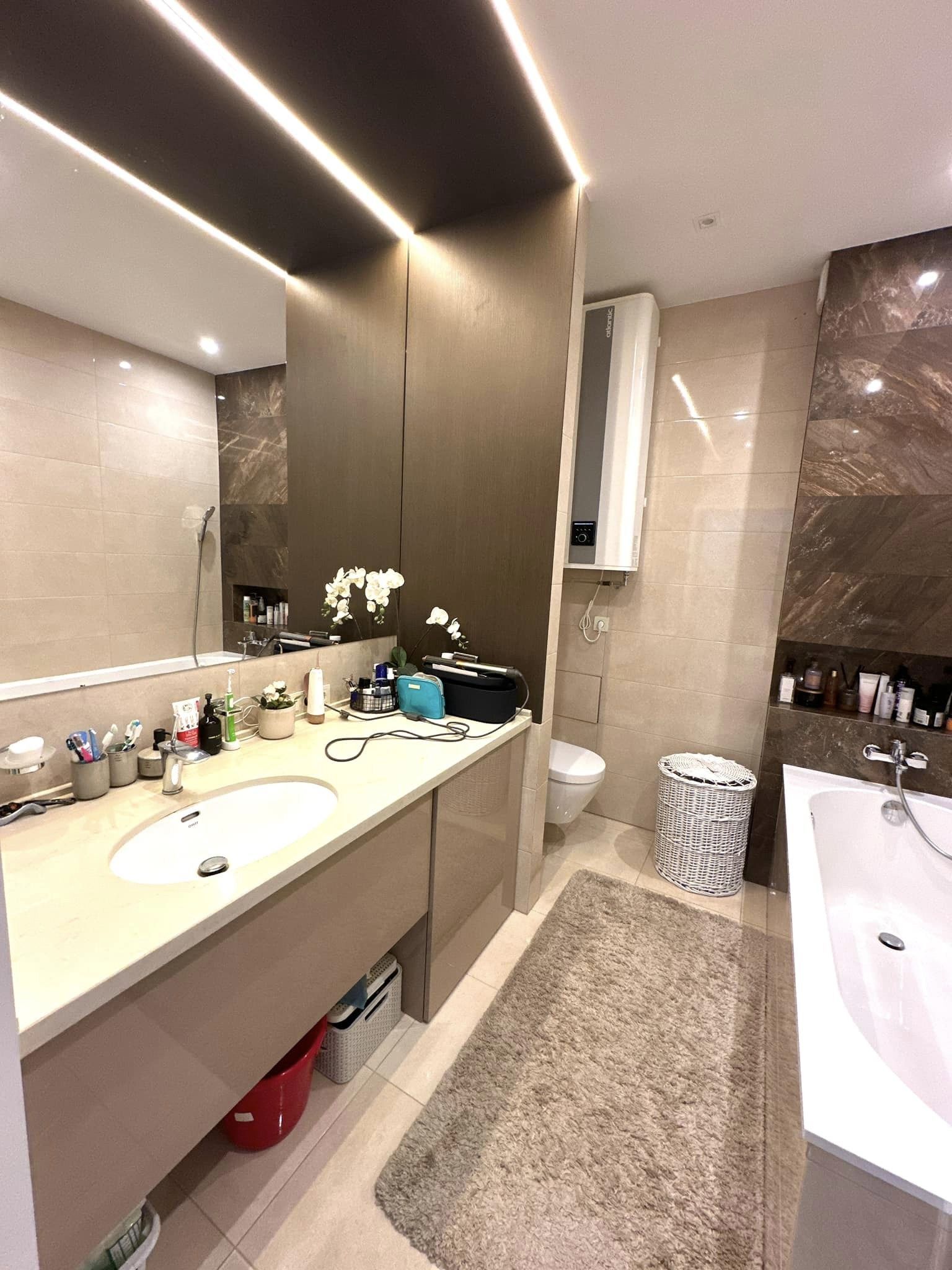Продажа 3-комнатной квартиры 126 м², Борщаговская ул., 30А