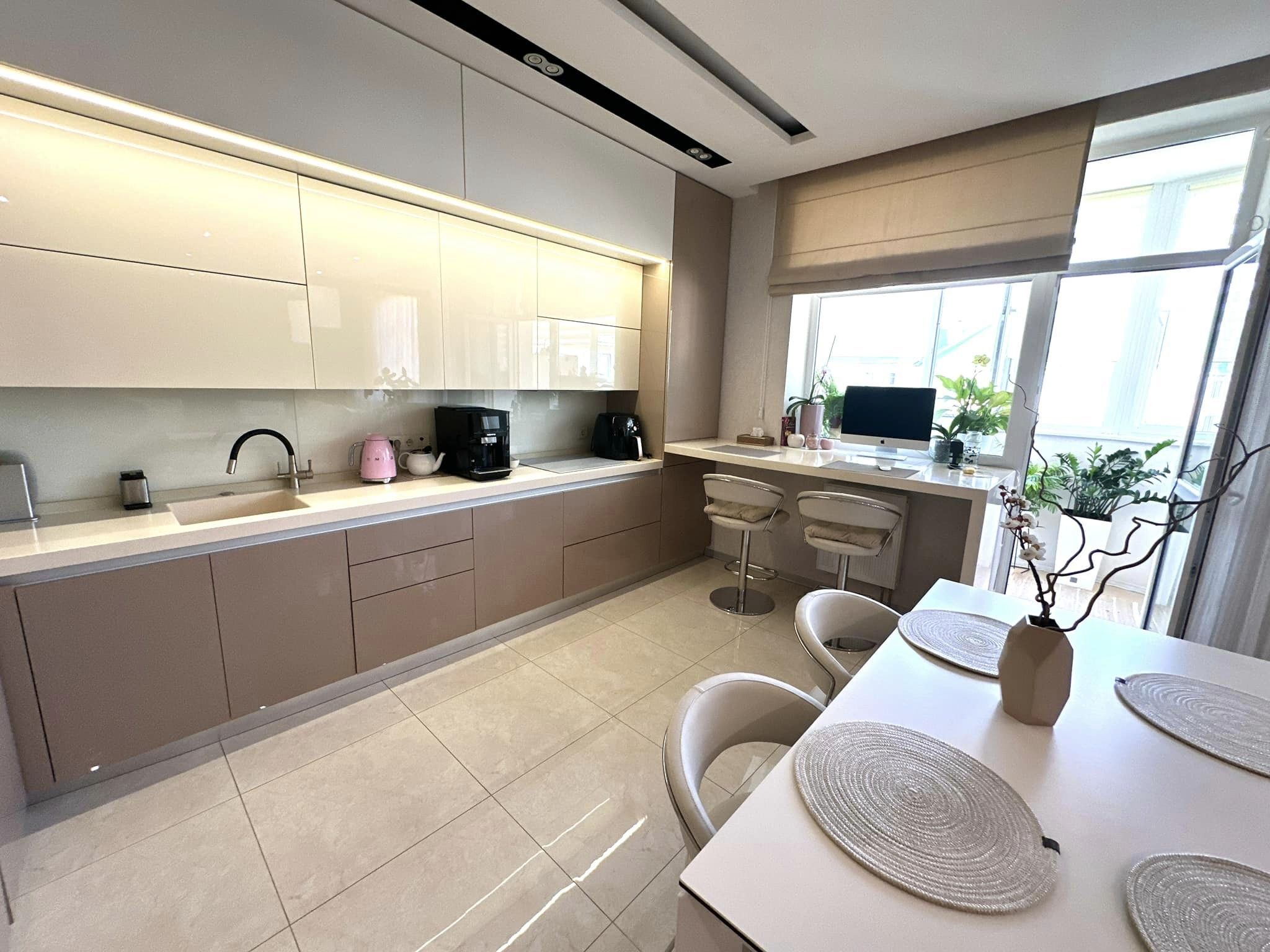 Продажа 3-комнатной квартиры 126 м², Борщаговская ул., 30А