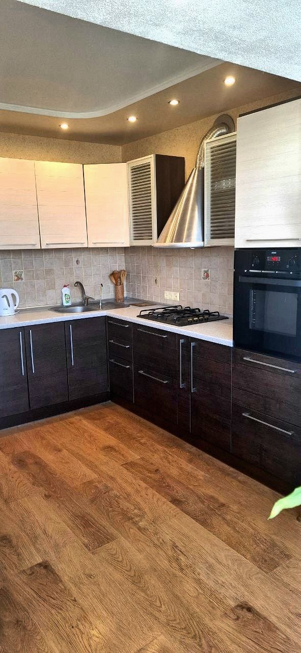 Аренда 2-комнатной квартиры 70 м², Декабрістів 46