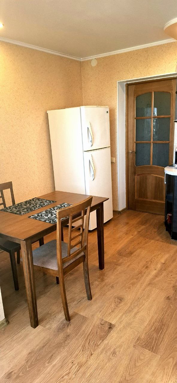 Аренда 2-комнатной квартиры 70 м², Декабрістів 46