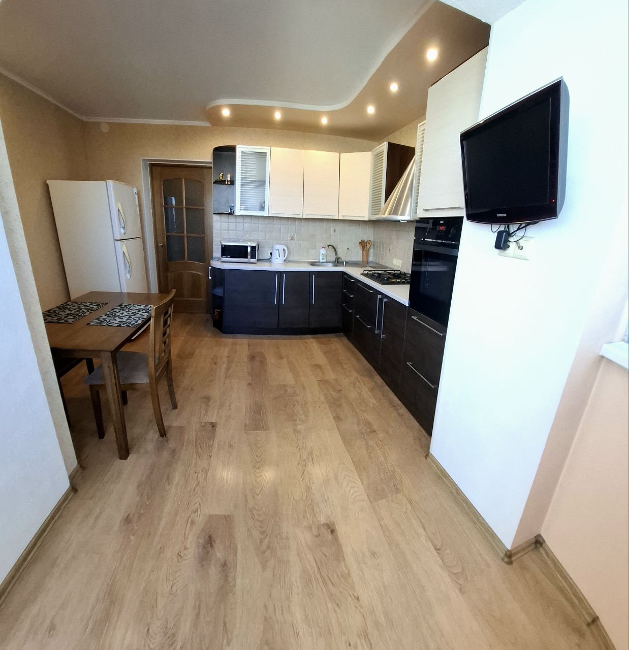 Аренда 2-комнатной квартиры 70 м², Декабрістів 46