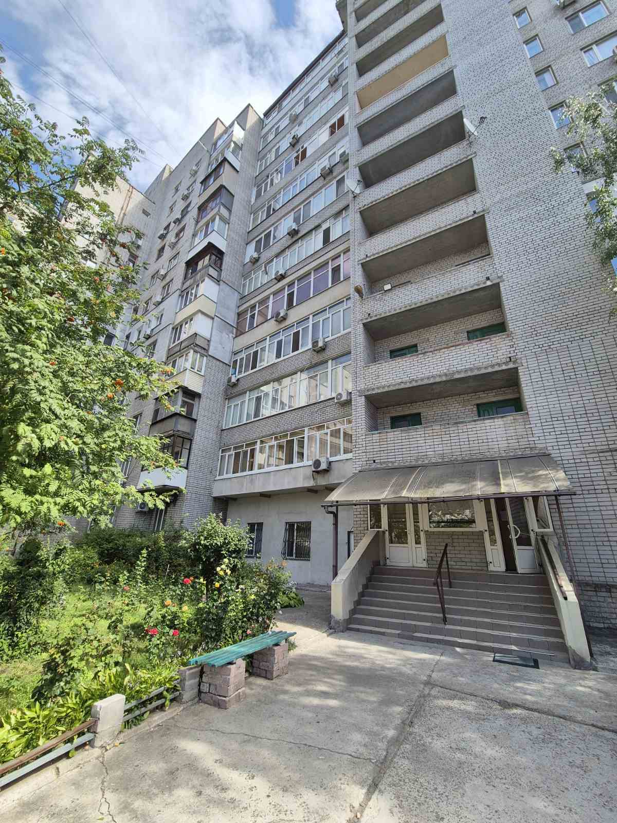 Продажа 1-комнатной квартиры 42 м², Пушкина просп., 13
