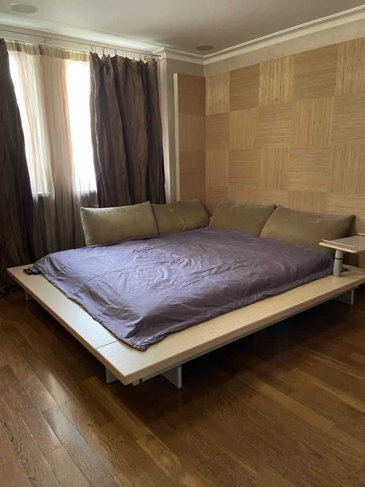 Продажа 3-комнатной квартиры 140 м², Кудряшова ул.