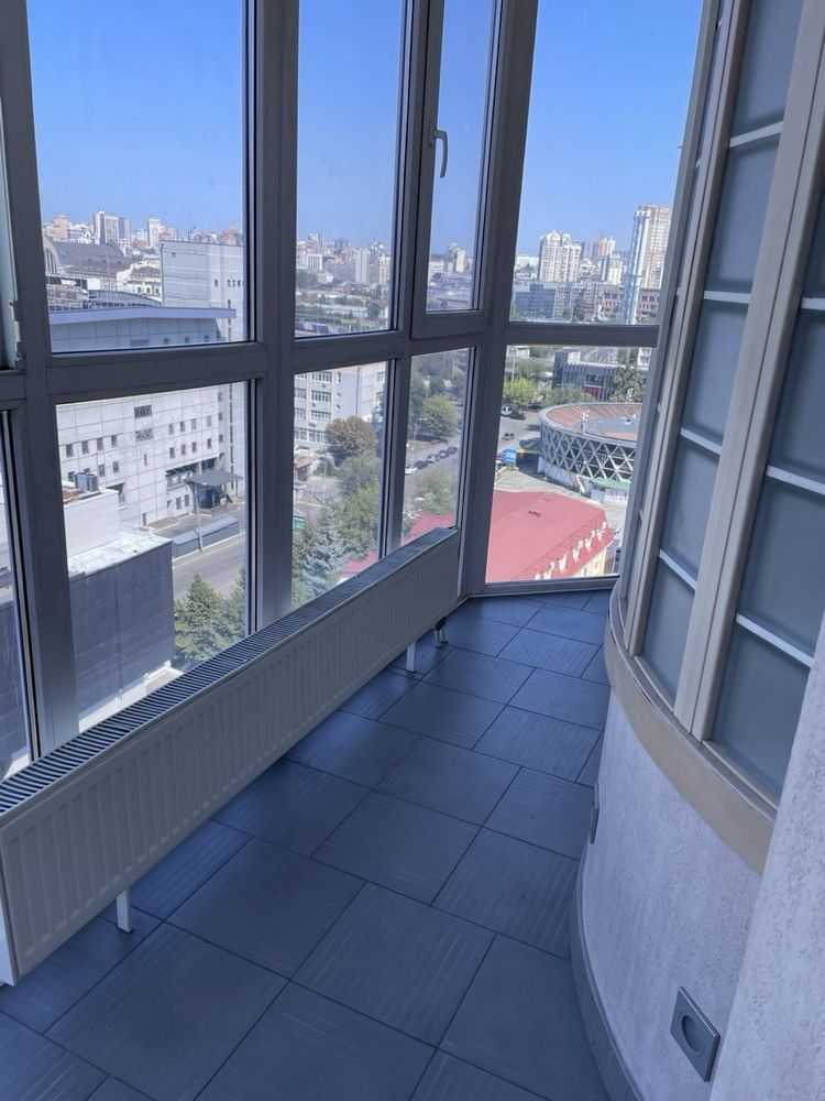 Продажа 3-комнатной квартиры 140 м², Кудряшова ул.