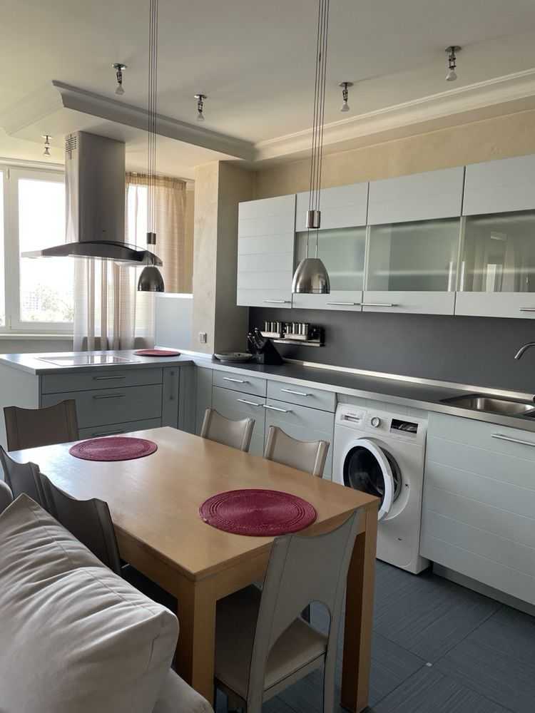 Продажа 3-комнатной квартиры 140 м², Кудряшова ул.