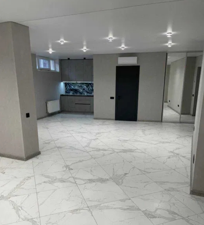 Оренда приміщення вільного призначення 62 м², Каманіна вул.