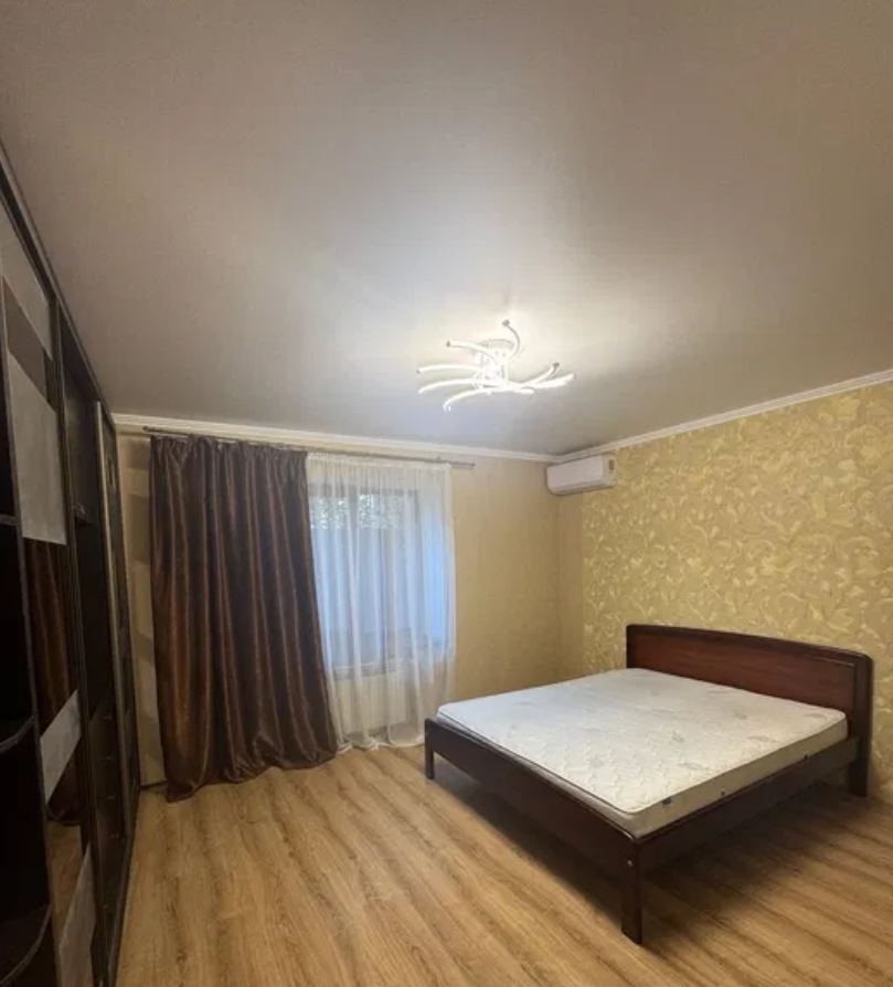 Оренда будинку 150 м², Донского Дмитрия вул.