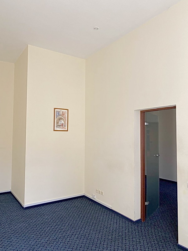 Аренда офиса 105 м², Богдана Хмельницкого ул., 42