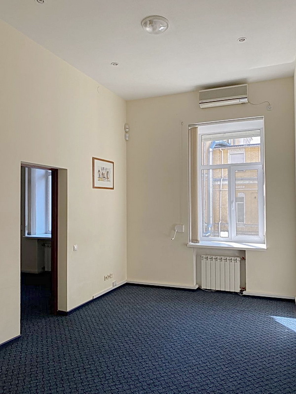 Аренда офиса 105 м², Богдана Хмельницкого ул., 42