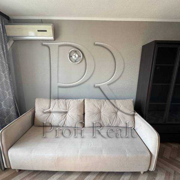 Продаж 1-кімнатної квартири 29 м², Павла Тичини просп., 9А