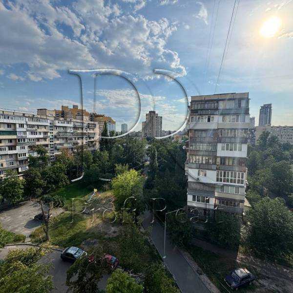 Продаж 1-кімнатної квартири 29 м², Павла Тичини просп., 9А