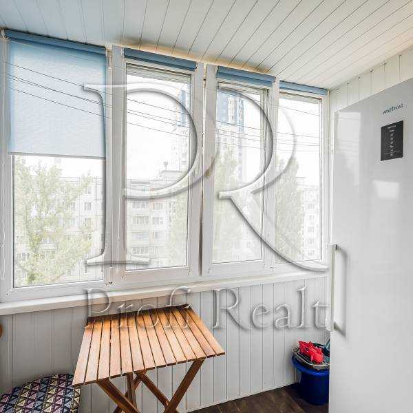 Продаж 2-кімнатної квартири 49 м², Жмеринська вул., 18