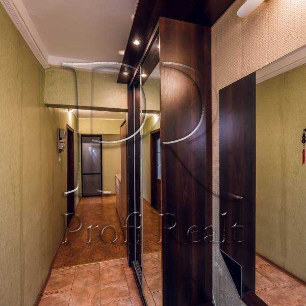Продаж 2-кімнатної квартири 49 м², Жмеринська вул., 18