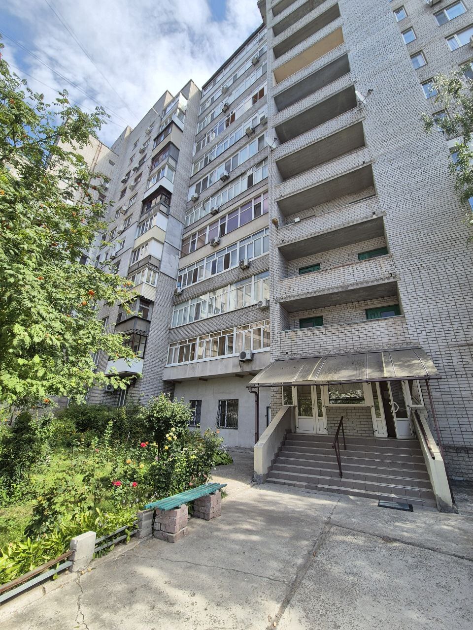 Продажа 1-комнатной квартиры 42 м², Пушкина просп., 13
