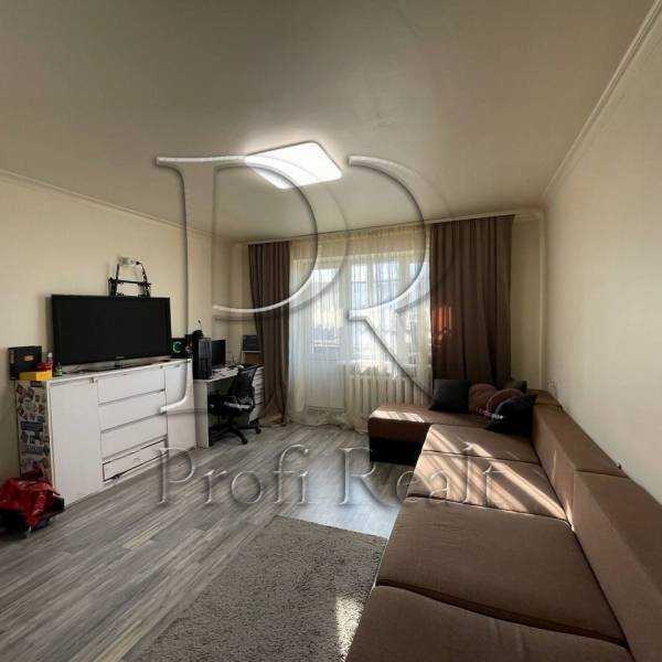 Продаж 1-кімнатної квартири 39 м², Смілянська вулиця, 8