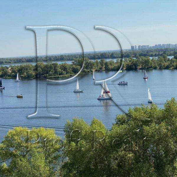 Продаж 2-кімнатної квартири 46 м², Прирічна вул., 27