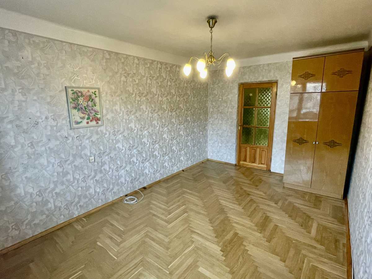 Продаж 3-кімнатної квартири 60 м², Павла Тичини просп., 3