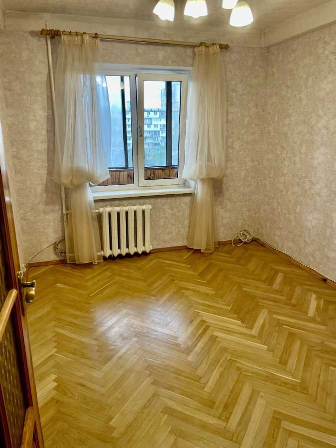 Продаж 3-кімнатної квартири 60 м², Павла Тичини просп., 3
