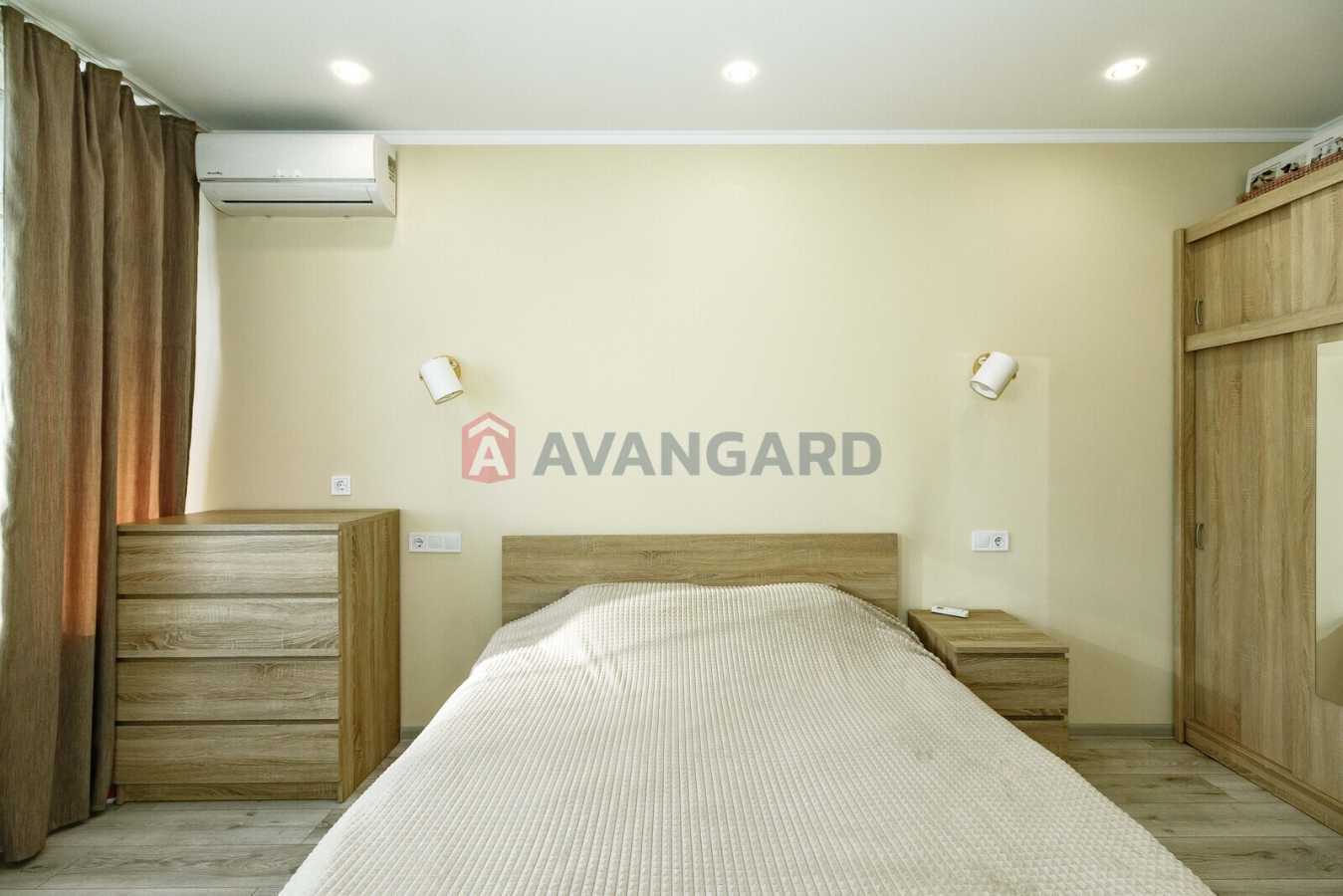 Продаж 1-кімнатної квартири 43.8 м², Євгена Сверстюка вул., 6