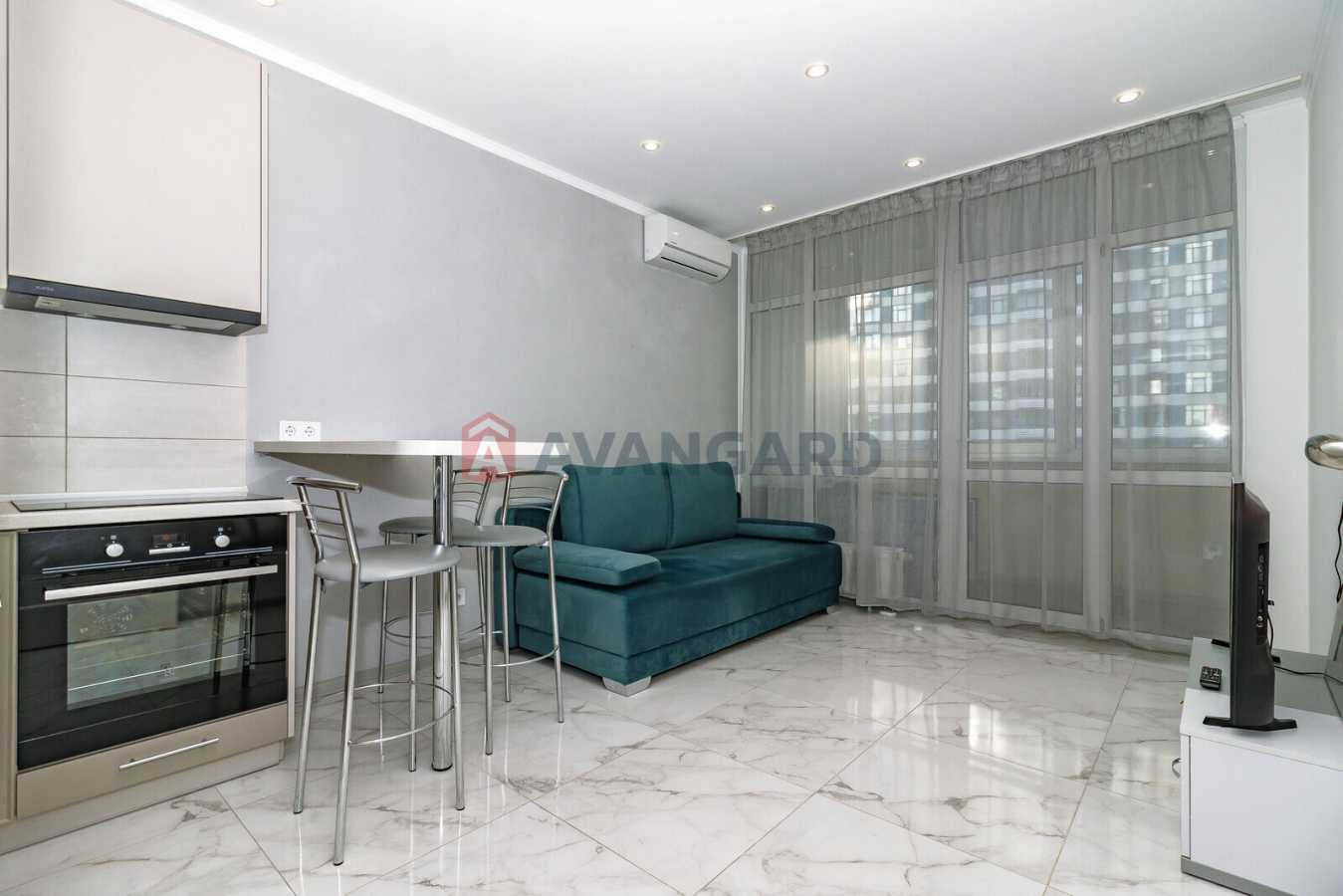 Продаж 1-кімнатної квартири 43.8 м², Євгена Сверстюка вул., 6