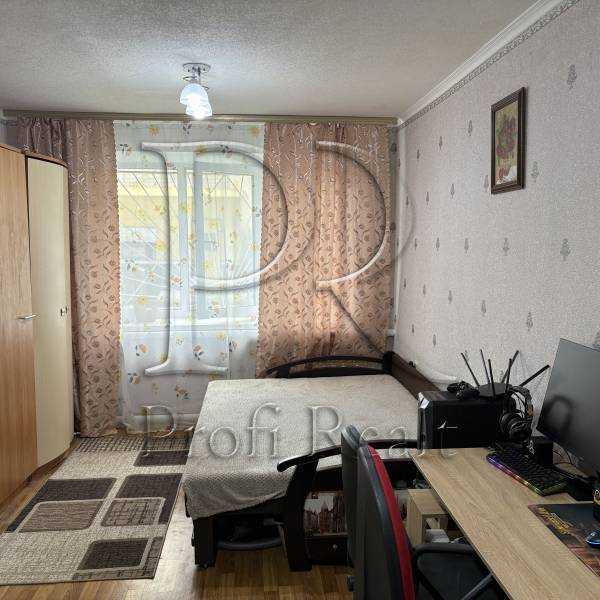 Продаж 1-кімнатної квартири 30 м², Олександрівська вул., 12/14