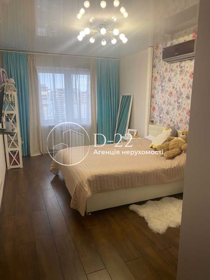 Продажа 3-комнатной квартиры 90.3 м², Петра Григоренко просп., 16