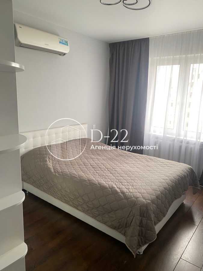 Продажа 3-комнатной квартиры 90.3 м², Петра Григоренко просп., 16