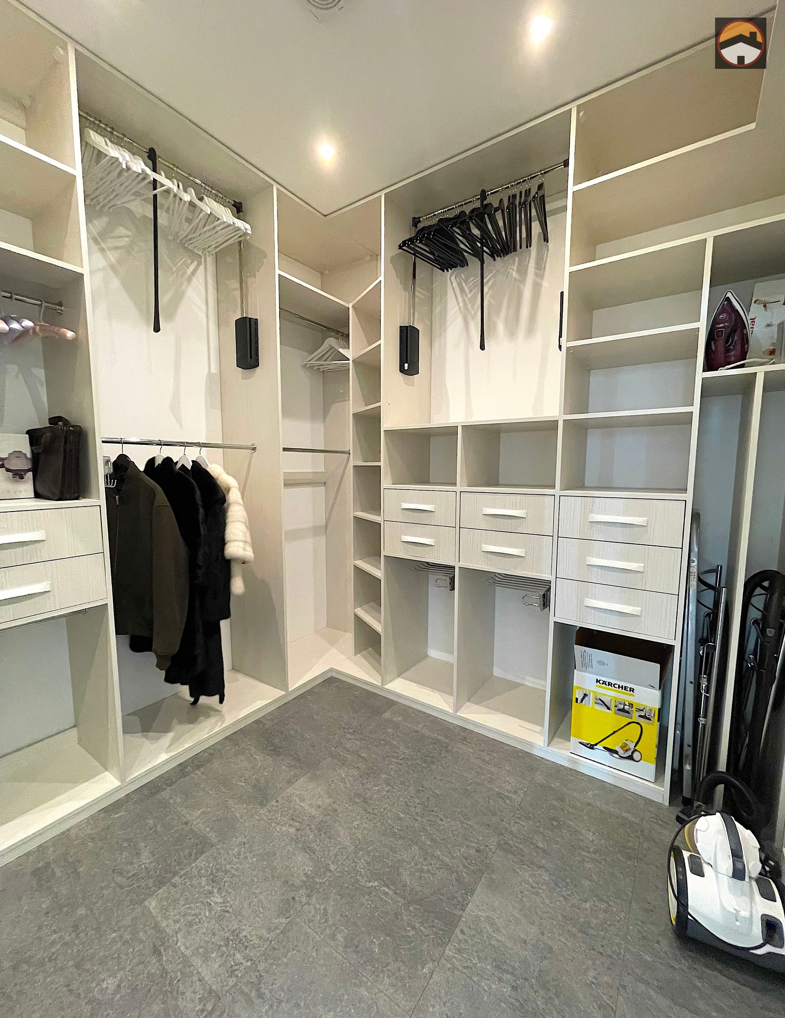 Продаж 2-кімнатної квартири 74 м², Клочківська вул., 258