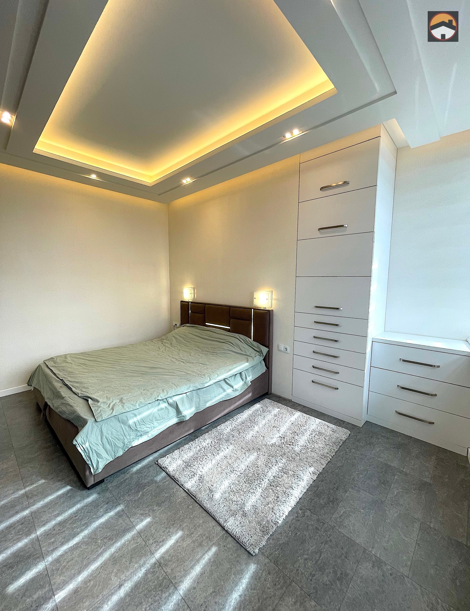 Продаж 2-кімнатної квартири 74 м², Клочківська вул., 258