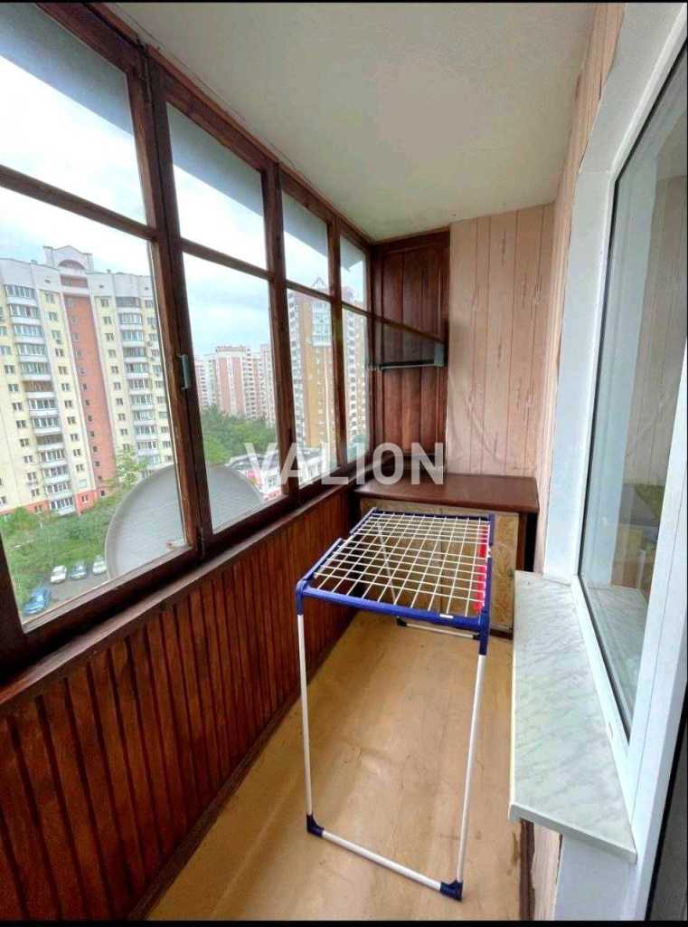 Продаж 3-кімнатної квартири 69 м², Вишняківська вул., 8