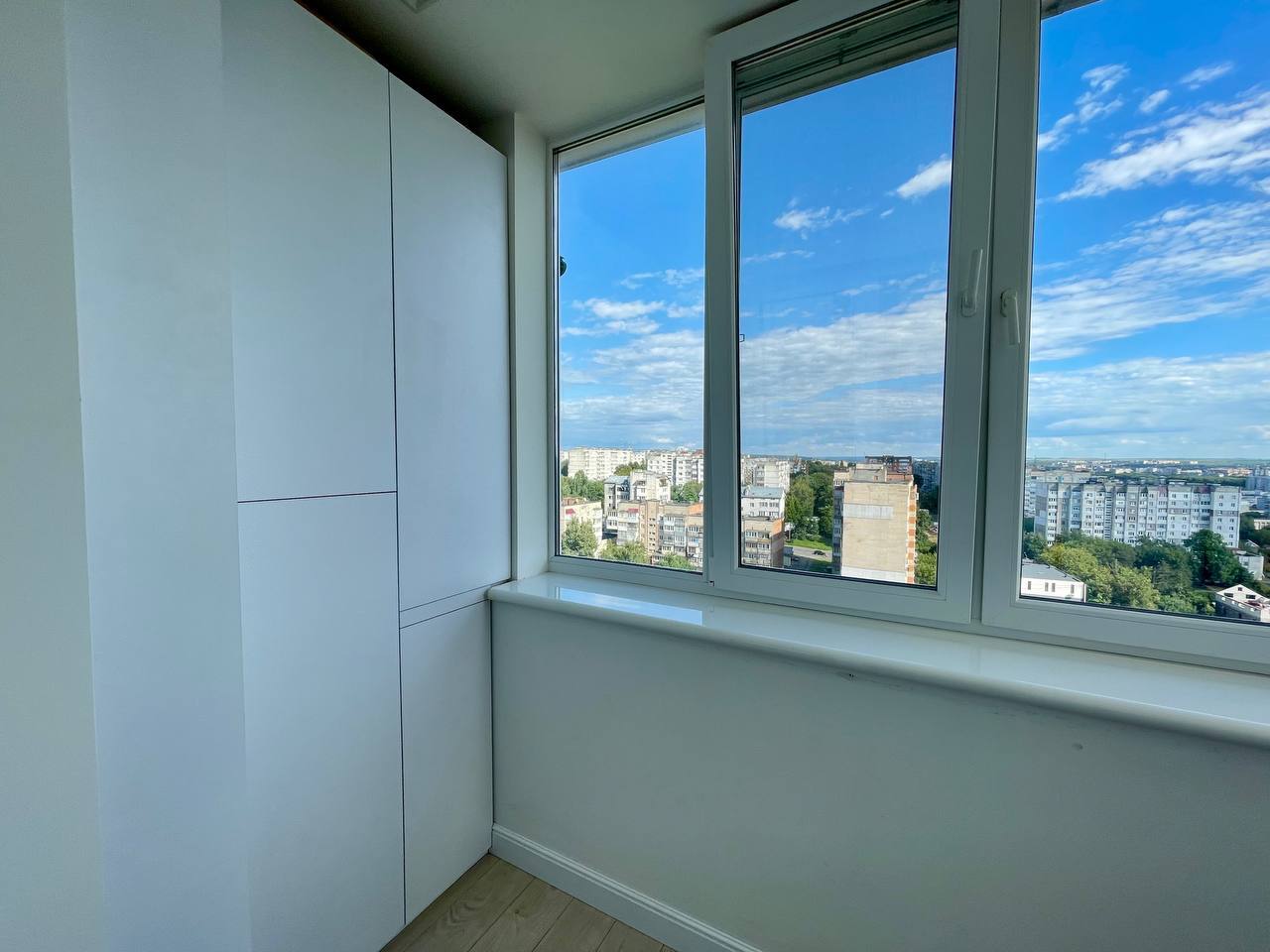 Продажа 3-комнатной квартиры 81.7 м², Николая Мазура ул., 12
