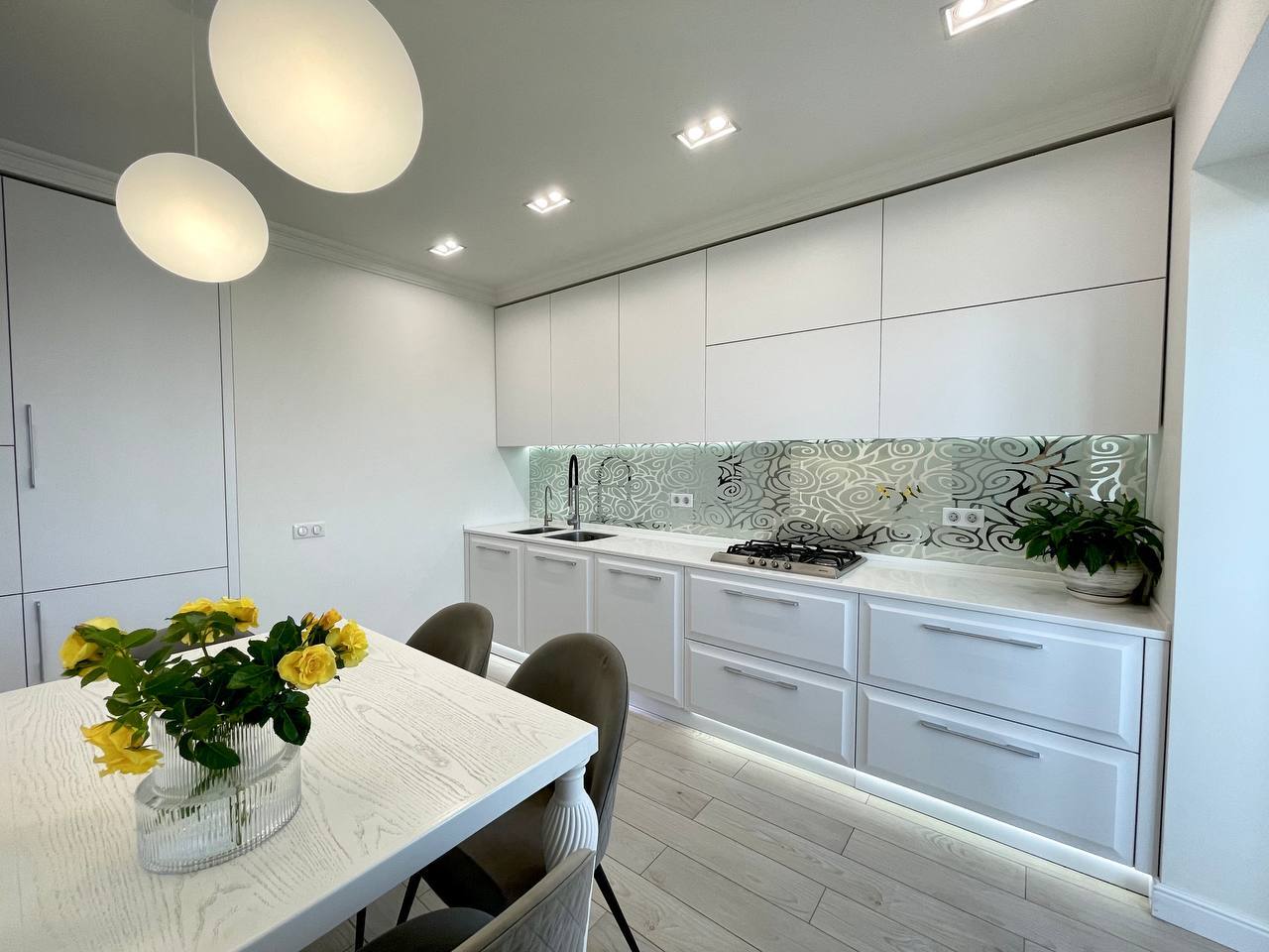 Продажа 3-комнатной квартиры 81.7 м², Николая Мазура ул., 12