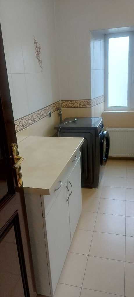 Продажа 3-комнатной квартиры 100 м², Канатная ул., 28