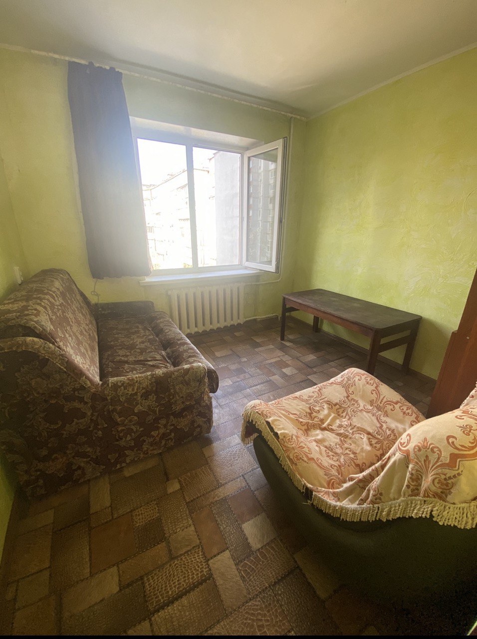 Оренда 3-кімнатної квартири 57 м², Менахем-Мендл Шнеєрсона вул.