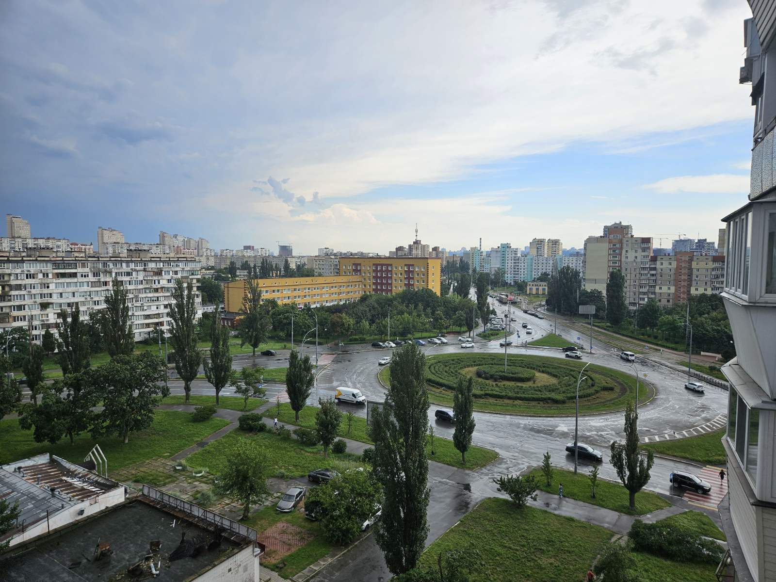 Аренда квартиры со свободной планировкой 70 м², Оболонская пл., 5