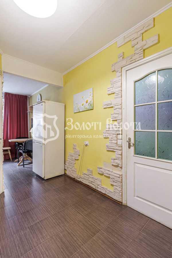 Продаж 1-кімнатної квартири 33.5 м², Перемоги вул., 9