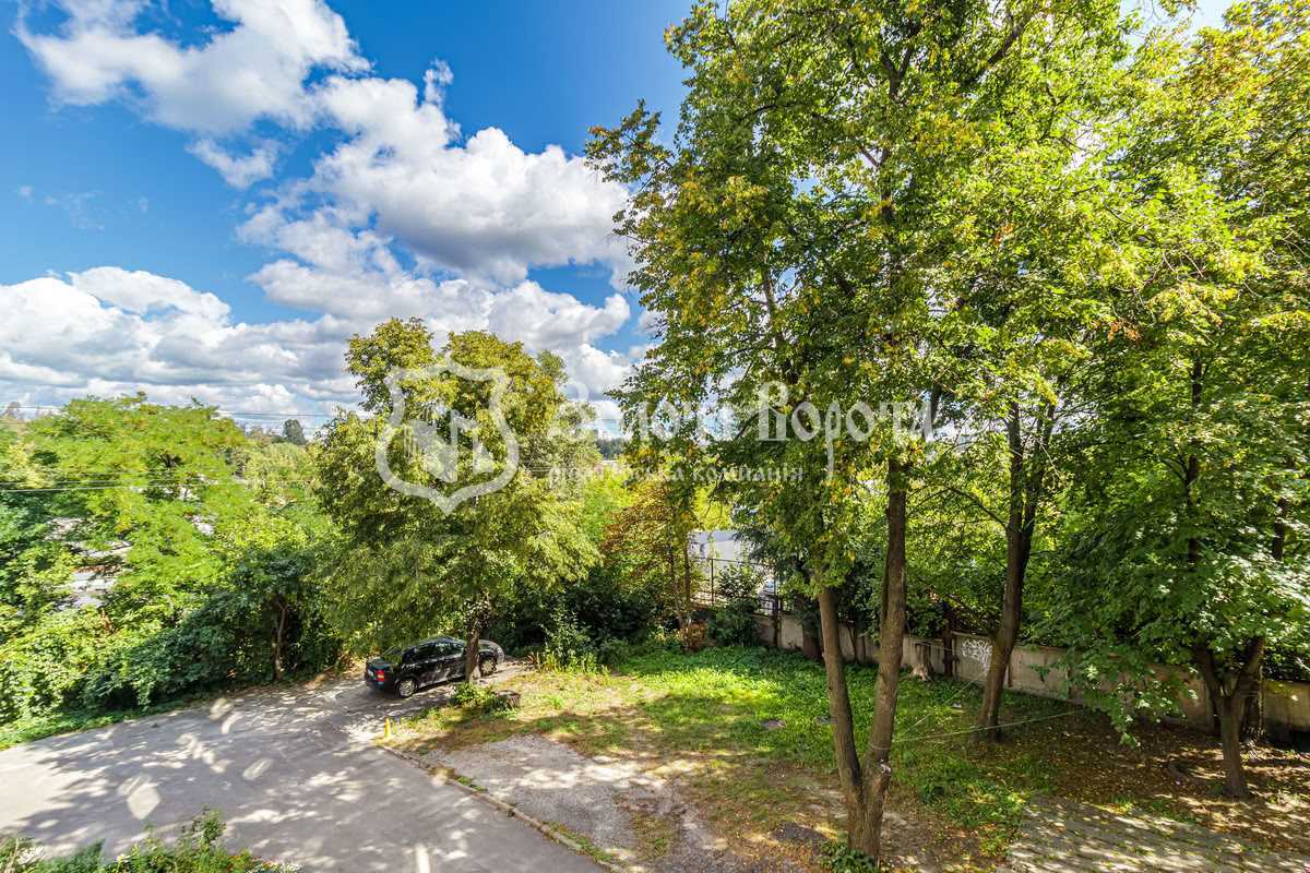 Продаж 1-кімнатної квартири 33.5 м², Перемоги вул., 9