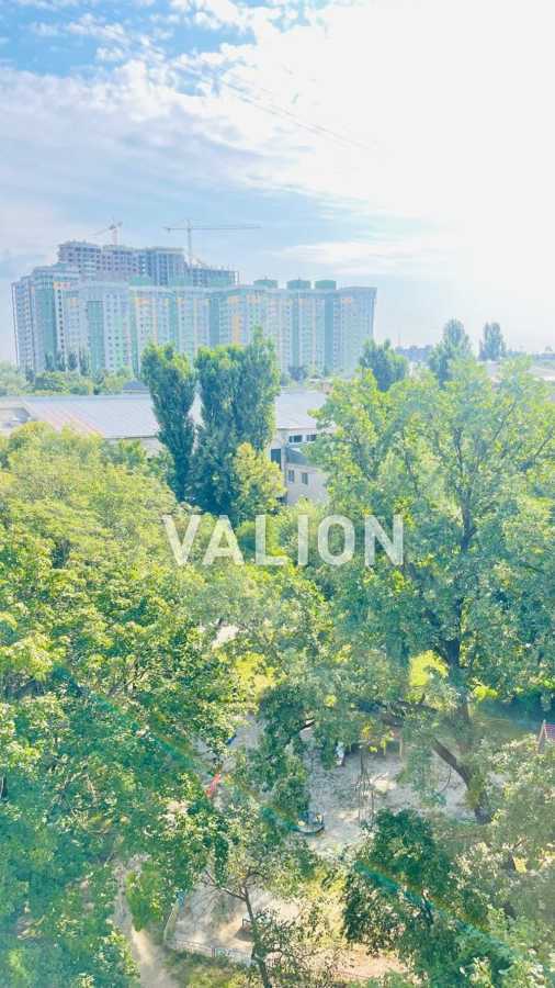 Продаж 2-кімнатної квартири 56 м², Ірпінська вул., 2